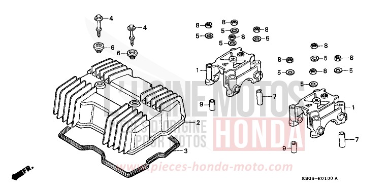 COUVERCLE DE CULASSE de CB Two Fifty MONZA RED (R110) de 1994